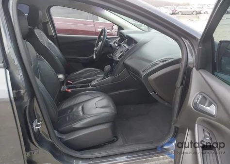 2016 Ford Focus Se z USA, uszkodzony, nr VIN 1FADP3K23GL307755